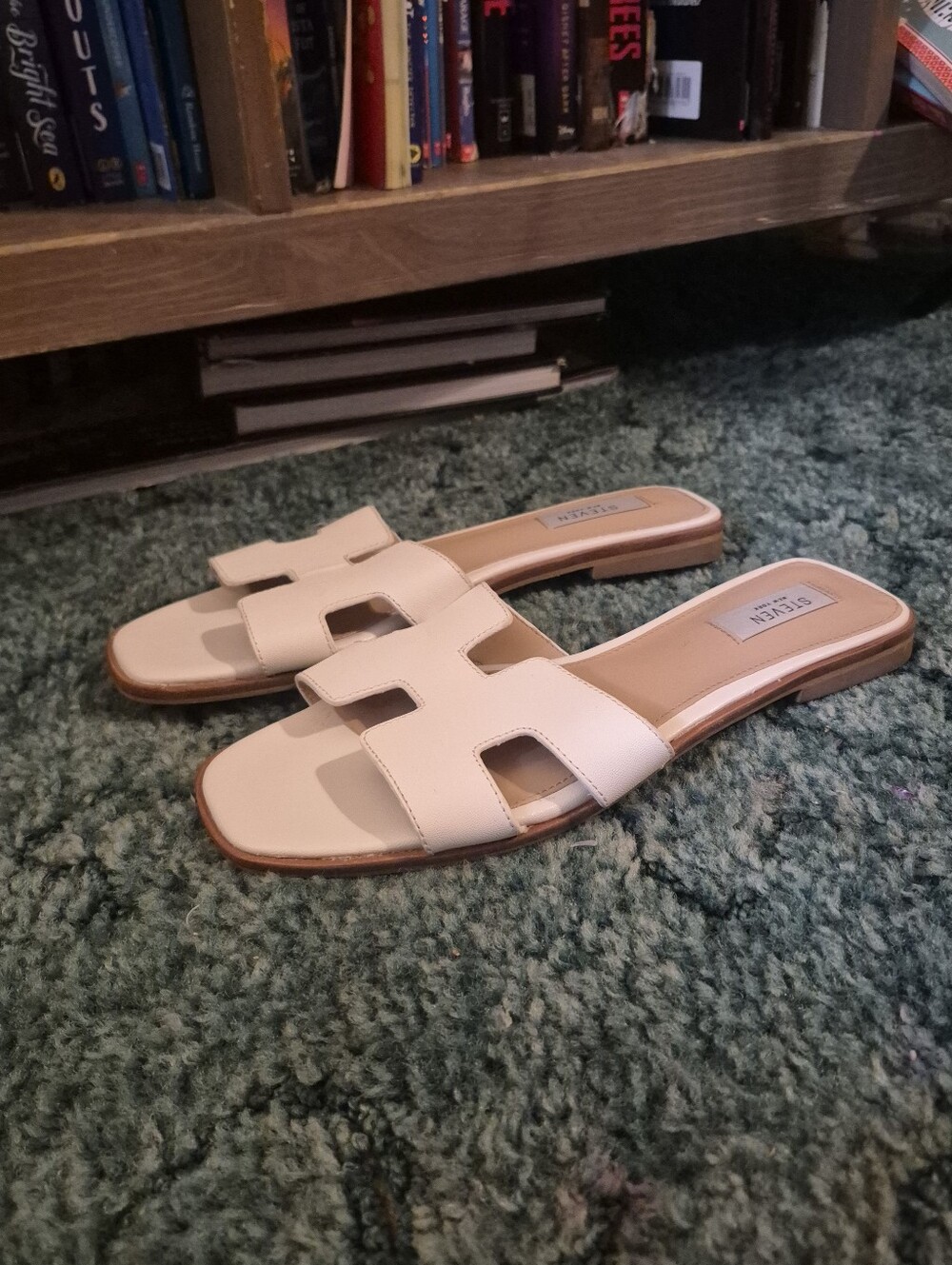 Steven New York Harlien White Sandals Slip On Open Toe 9